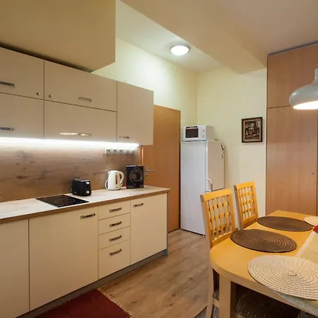 Domino V Horci Na Donovaloch *