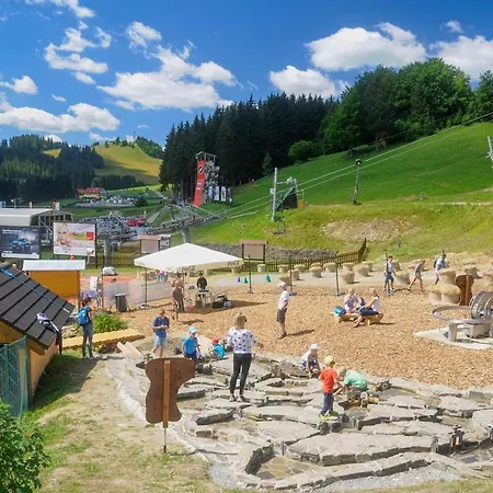 Domino V Horci Na Donovaloch